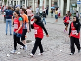 Studentinnen der Hochschule gehen den Lauf etwas rugiger an