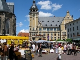 Töpfermarkt auf dem Marktplatz in Köthen