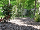 Steinkiste von Plömnitz im Schlosspark Köthen