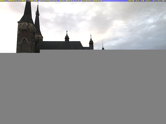 Webcam Köthen, Marktplatz mit Jakobskirche und Rathaus